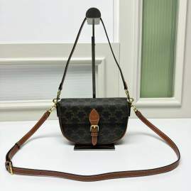 Picture of Celine Handbags _SKUfw225666943fw